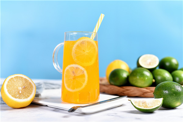 喝柠檬水的十大保健功效