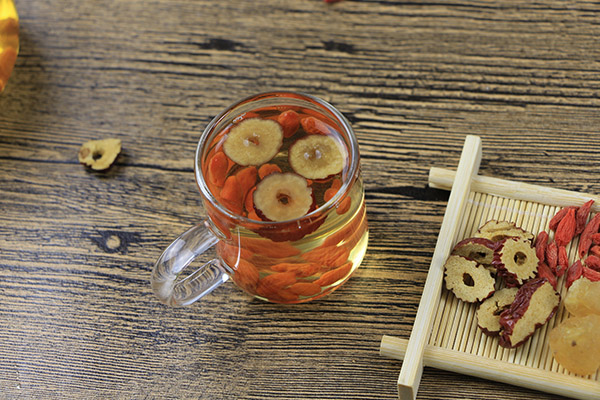 桂圆红枣枸杞茶的功效