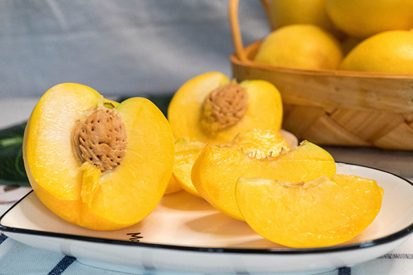 黄油桃的功效与作用禁忌