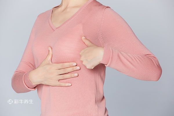 乳房胀痛竟因颈椎 常做养生操可改善