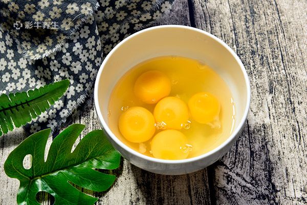 蛋黄和蛋白哪个营养价值高